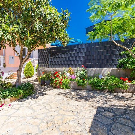 Holiday Home Flora Zadar Bagian luar foto