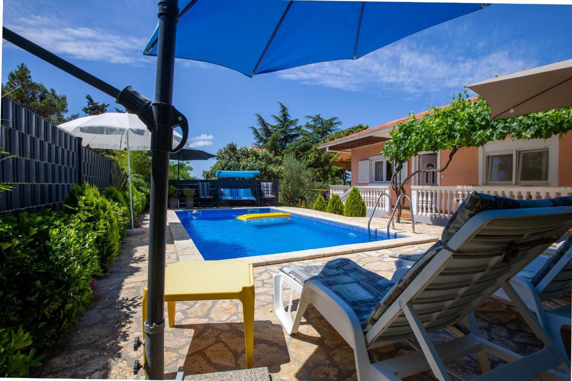 Holiday Home Flora Zadar Bagian luar foto