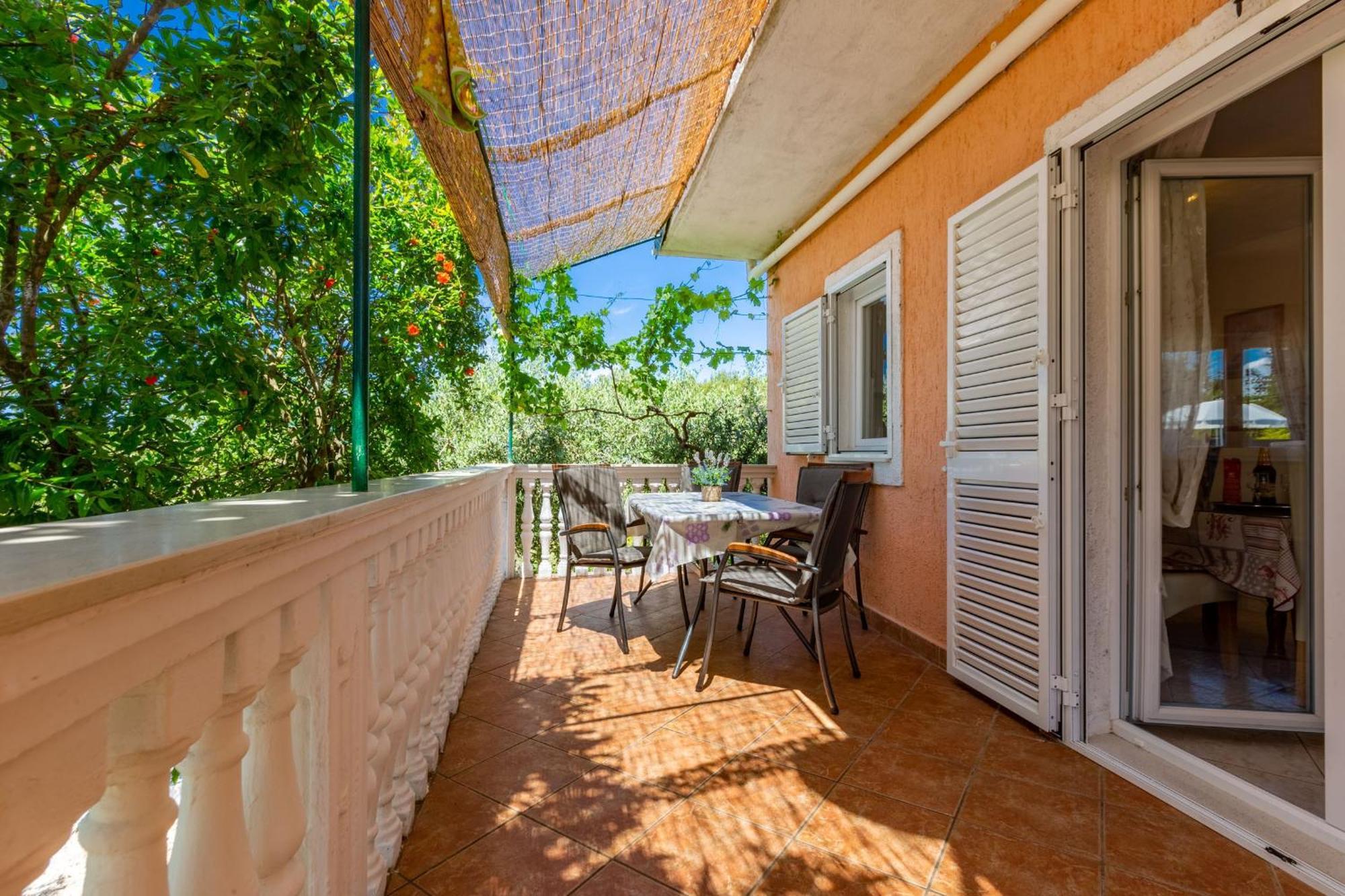 Holiday Home Flora Zadar Bagian luar foto