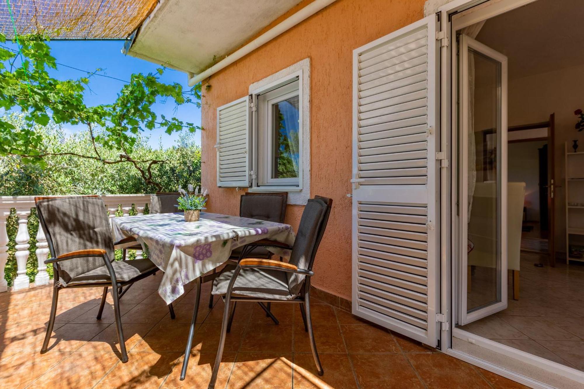 Holiday Home Flora Zadar Bagian luar foto