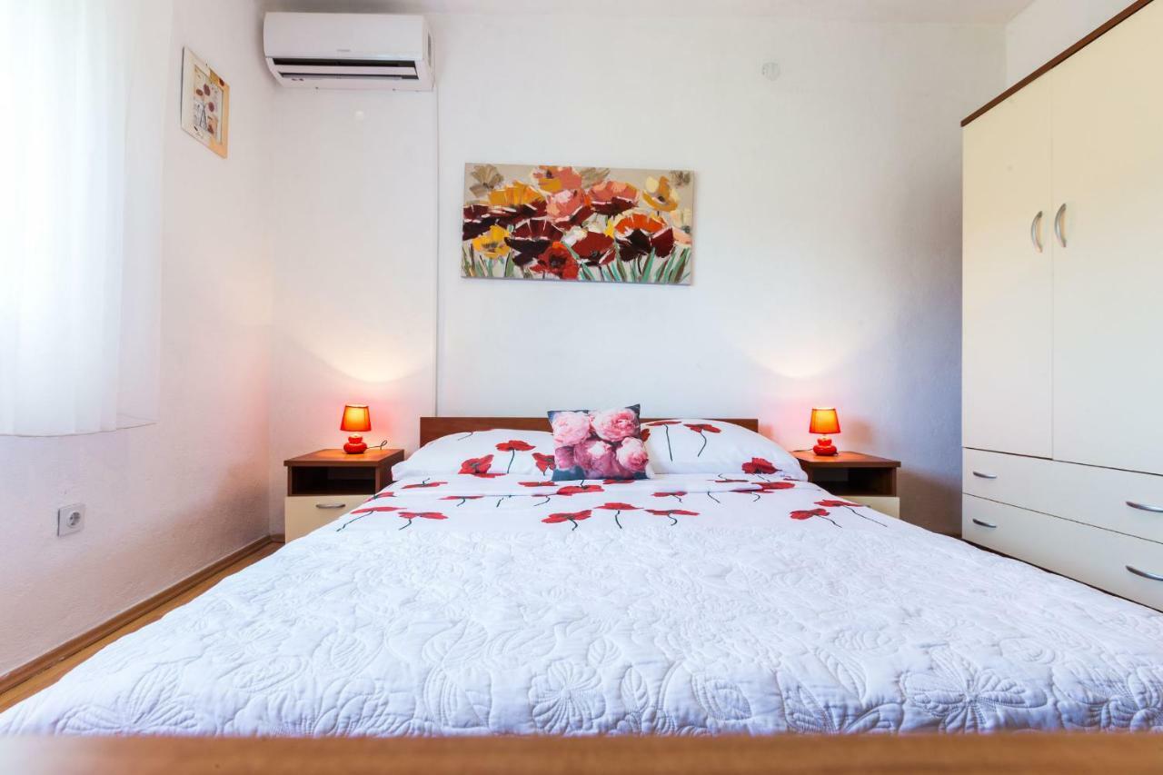 Holiday Home Flora Zadar Bagian luar foto