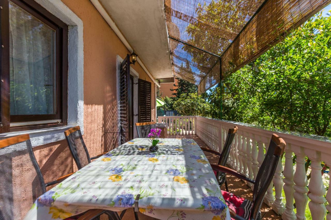 Holiday Home Flora Zadar Bagian luar foto