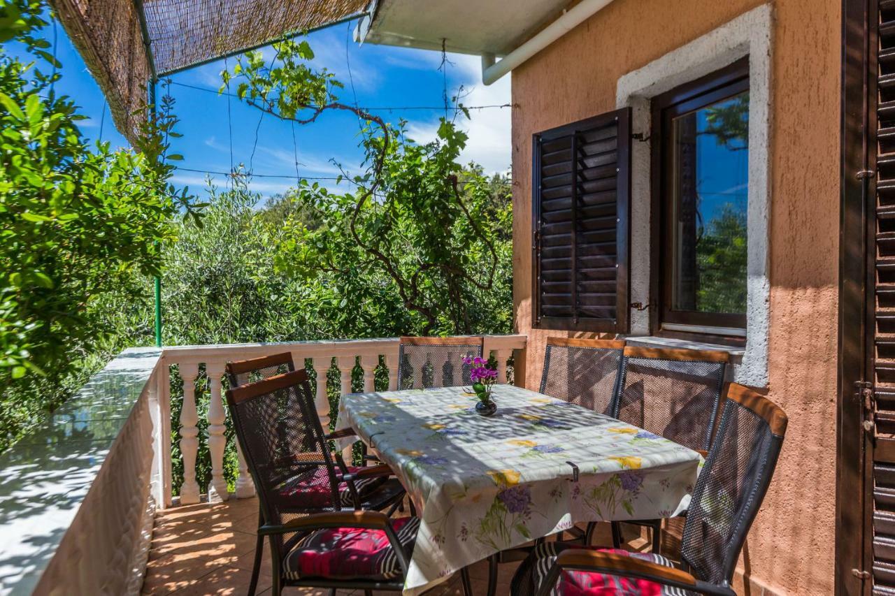 Holiday Home Flora Zadar Bagian luar foto